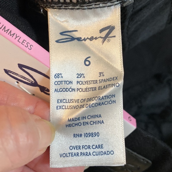 Seven7 High Rise Tummy Less & Control Lightweight Black Women Jean Leggings Sz 6 - Picture 3 of 15